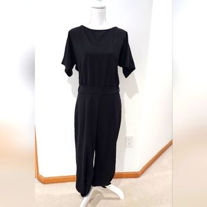 Black pant with sleeve Romper